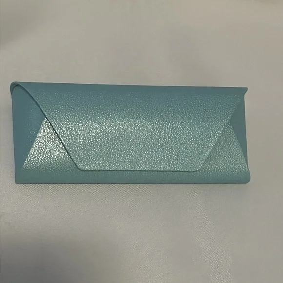 MASQUERADE GLASSES W/FREE CASE ✨✨✨ - Picture 8 of 9